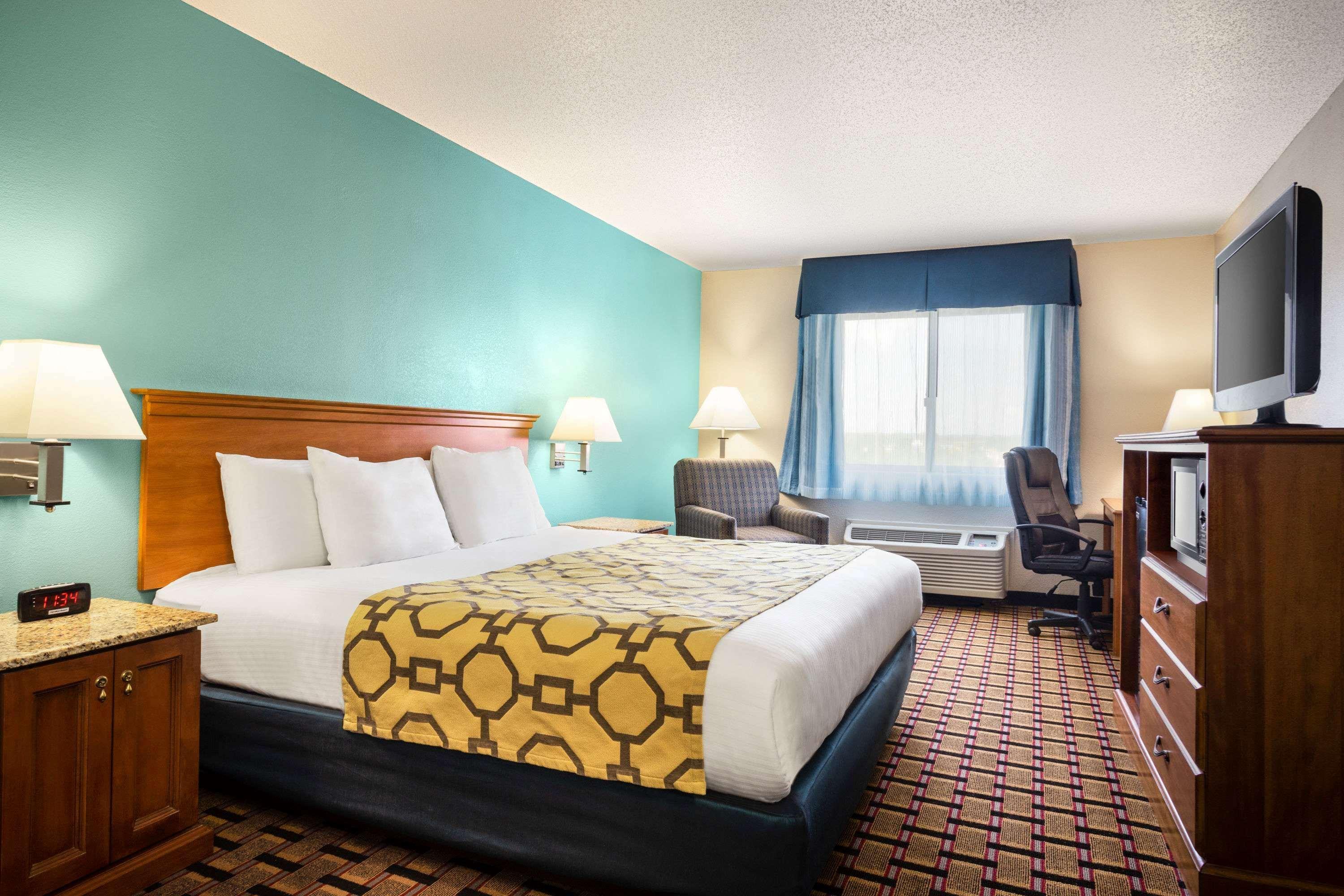 Hotel Baymont By Wyndham Warrenton Esterno foto