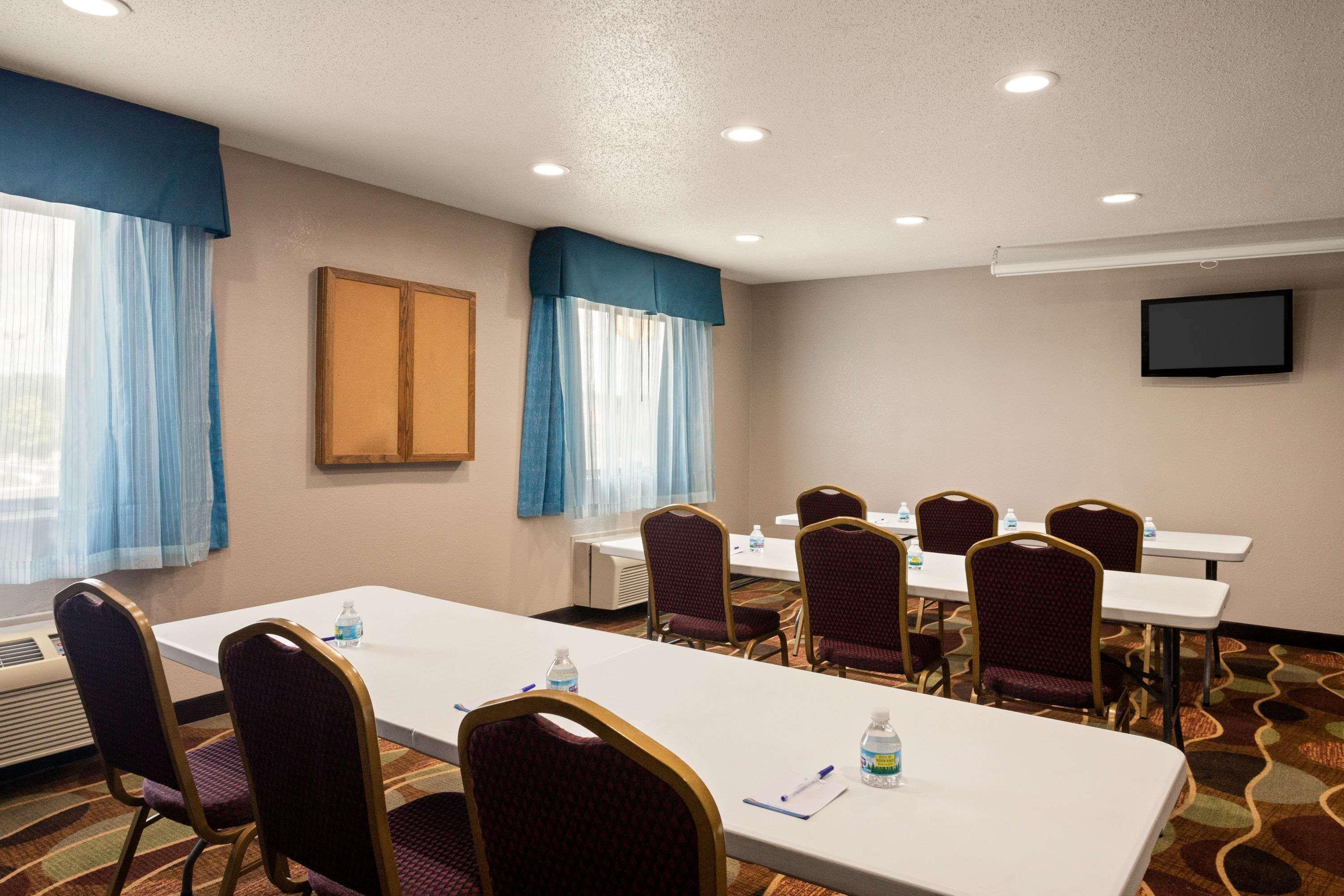 Hotel Baymont By Wyndham Warrenton Esterno foto