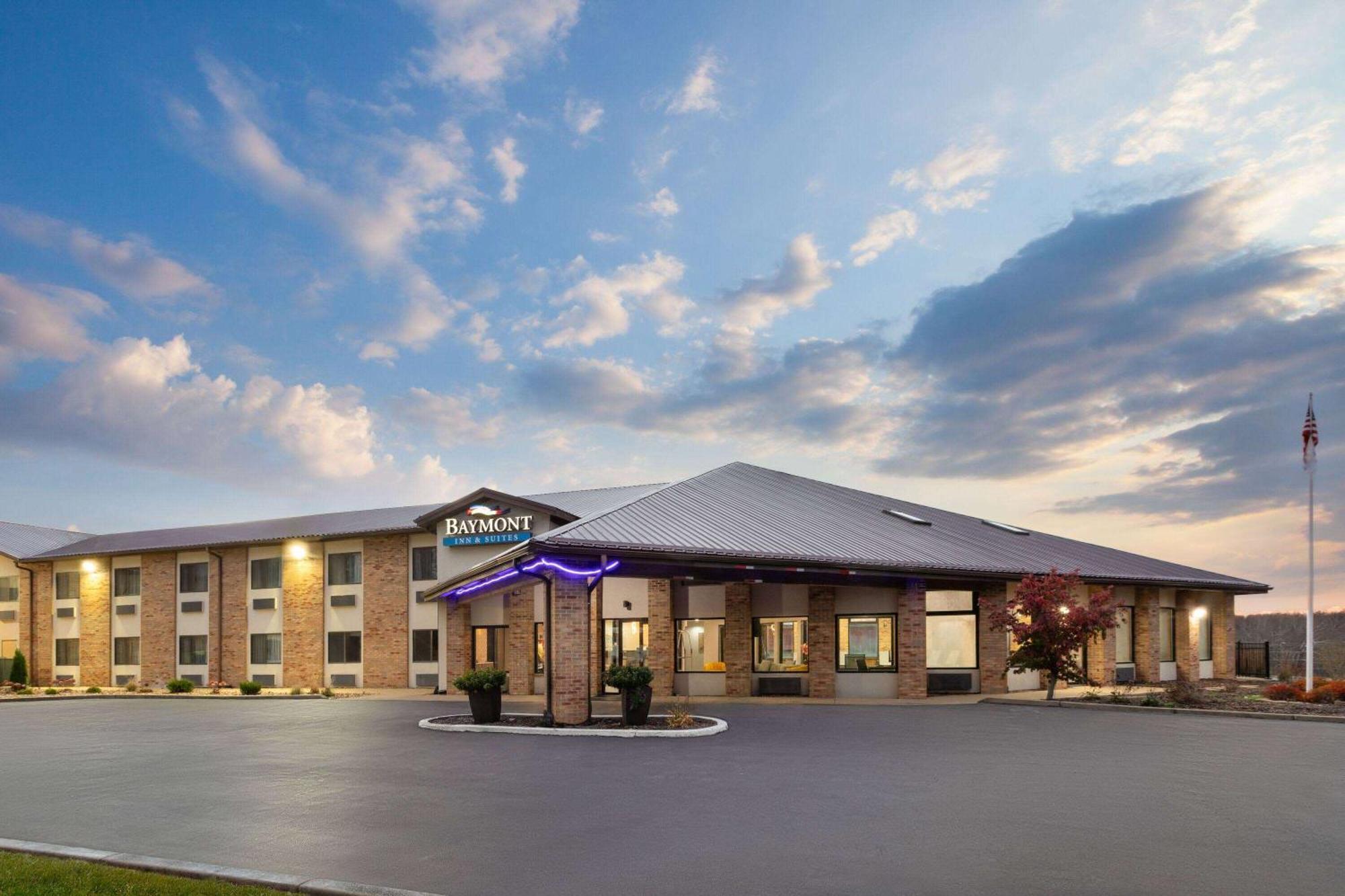 Hotel Baymont By Wyndham Warrenton Esterno foto