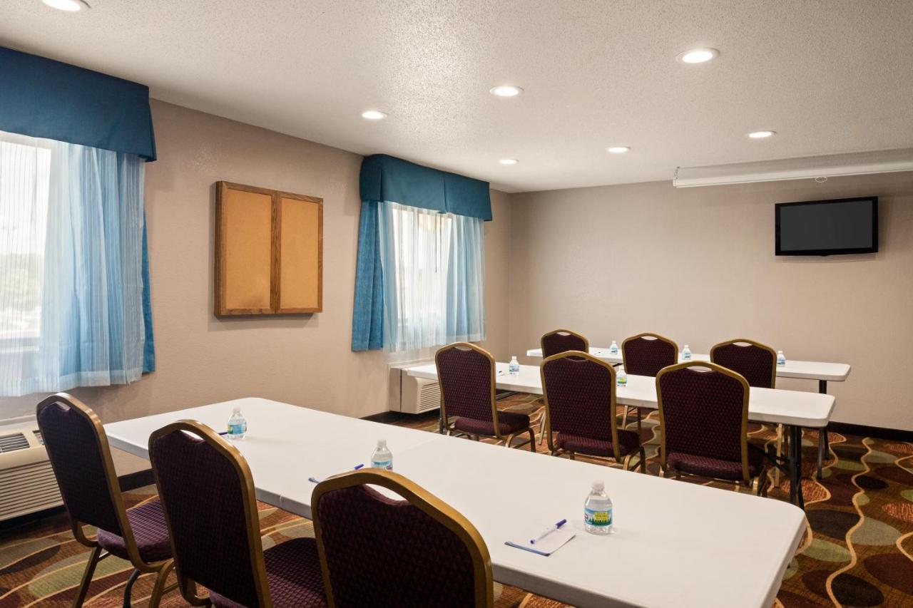Hotel Baymont By Wyndham Warrenton Esterno foto