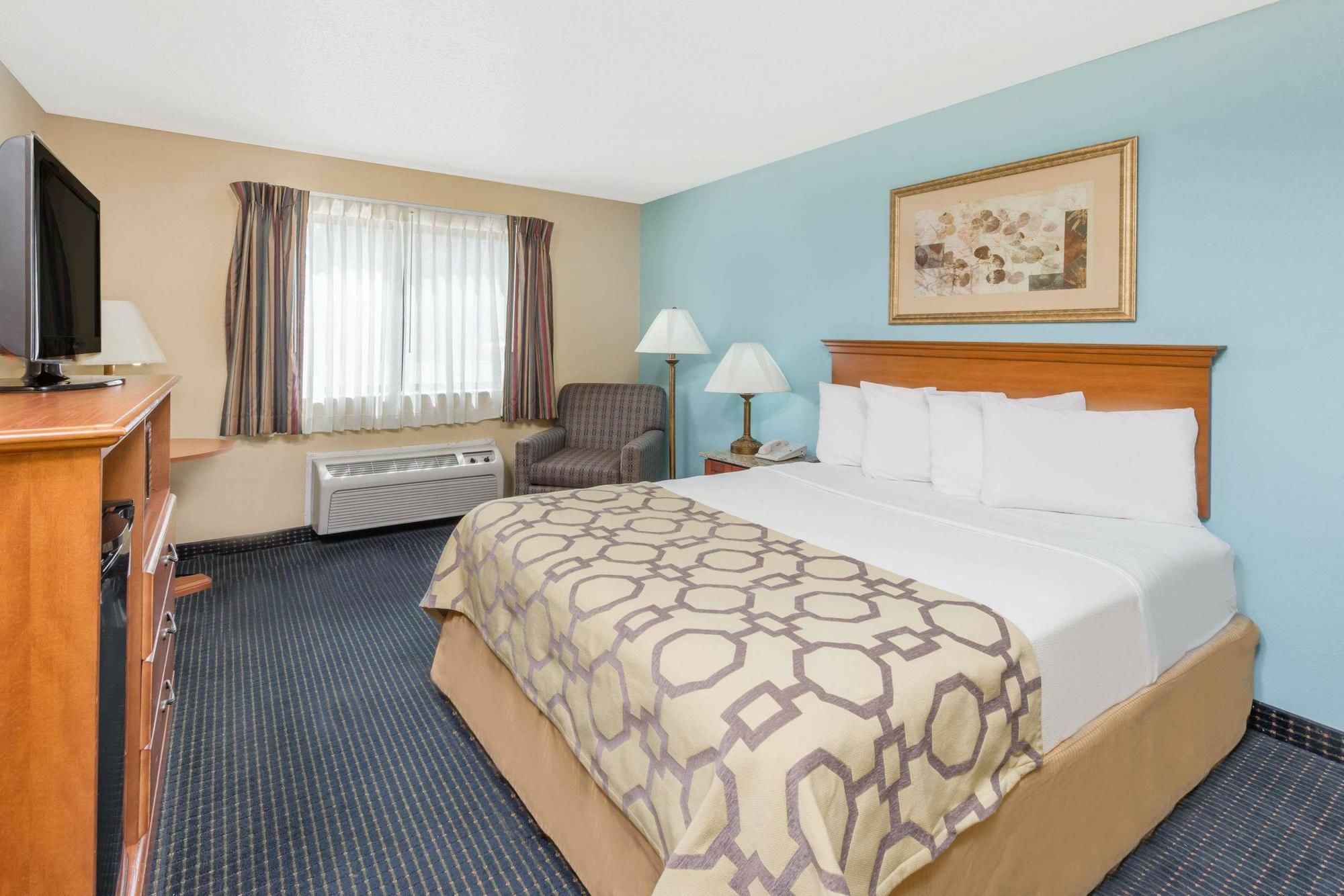 Hotel Baymont By Wyndham Warrenton Esterno foto